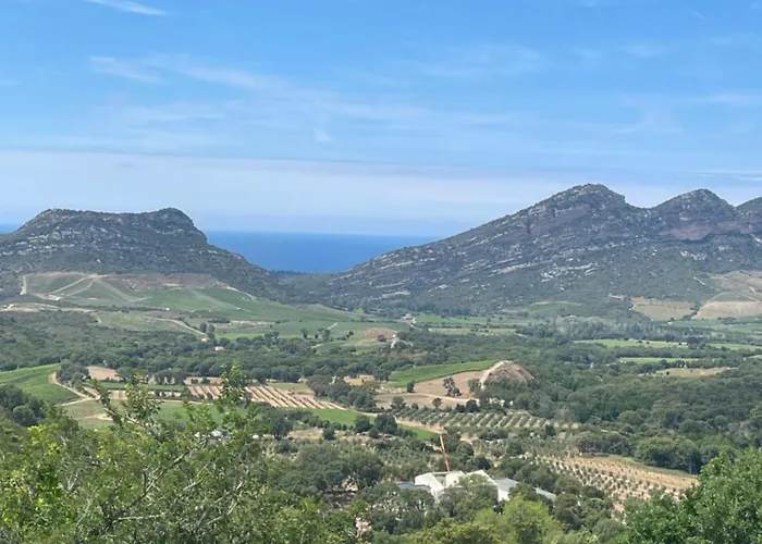 Casa Di Cajucan Bed & Breakfast